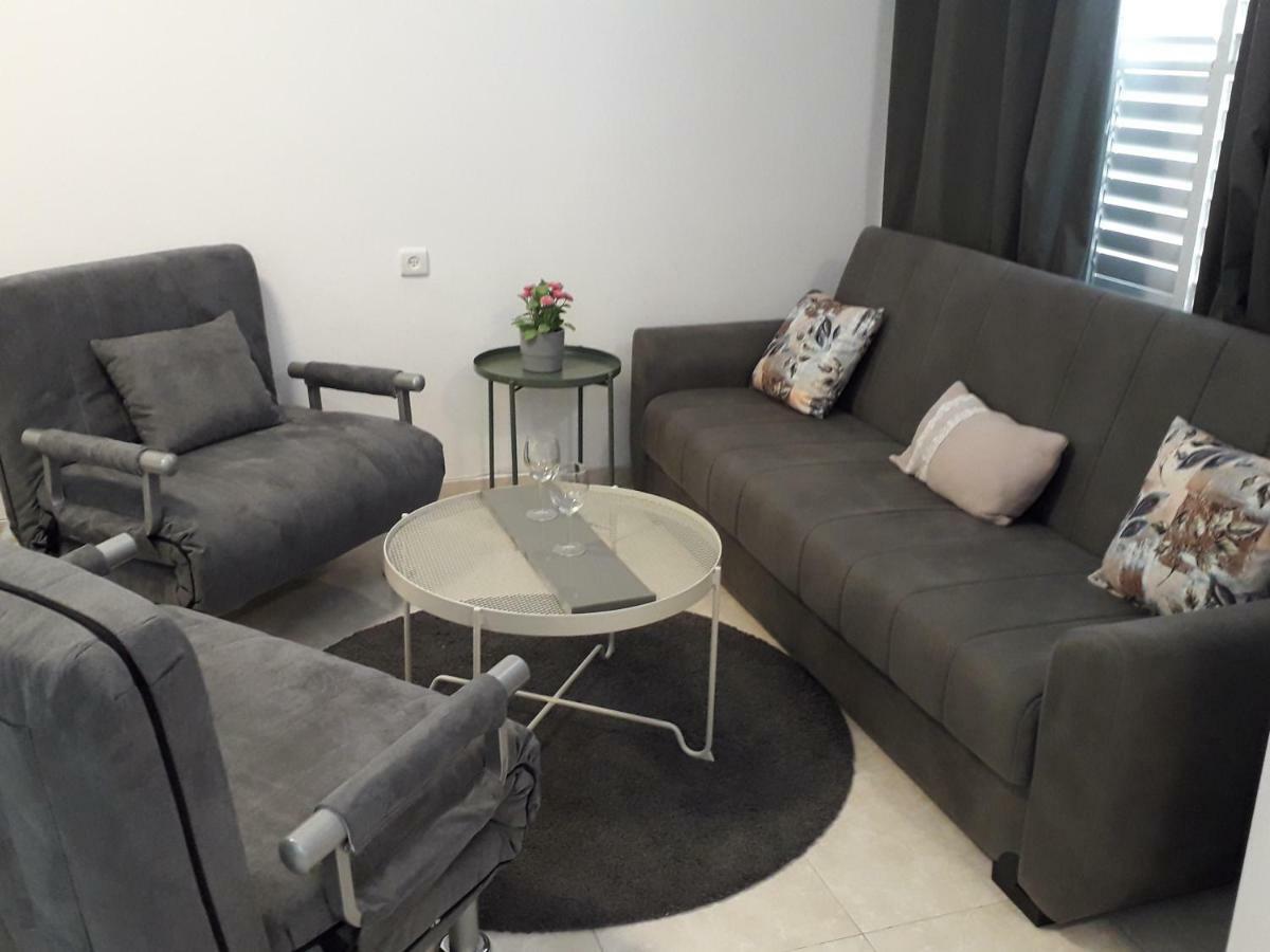 Bat Yam On The Beach Apartment Exterior photo